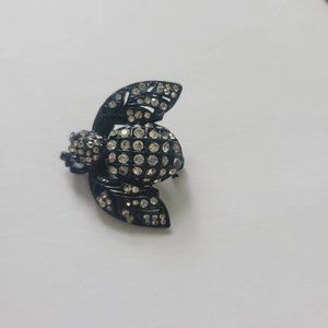 Brooch pin